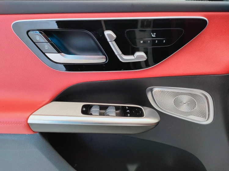 17 - Mercedes-Benz GLC 400 e phev AMG Line Premium Plus 4matic auto