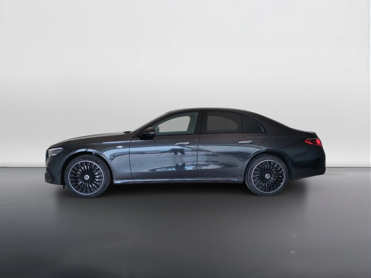 8 - Mercedes-Benz Classe E 300 de phev AMG Line Premium 4matic auto
