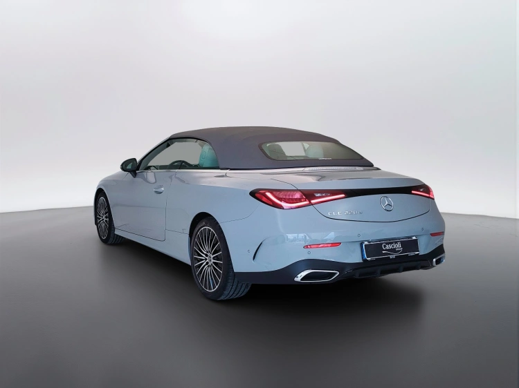 7 - Mercedes-Benz CLE Cabrio 220 d AMG Line Advanced auto