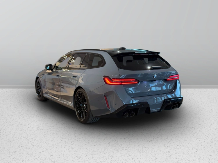 12 - BMW M M5 M5 Touring