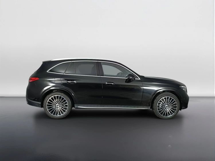 3 - Mercedes-Benz GLC 220 d AMG Premium Plus 4matic auto
