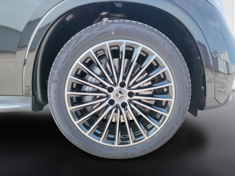7 - Mercedes-Benz GLC 220 d 4MATIC