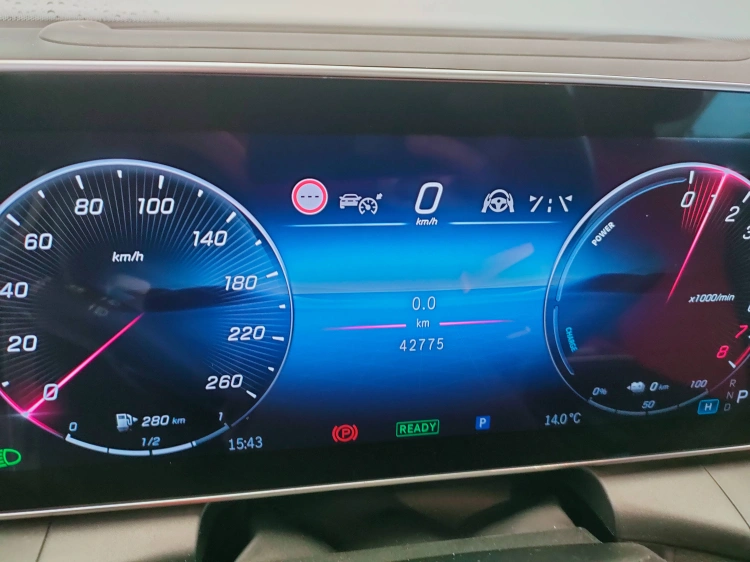 18 - Mercedes-Benz GLC 400 e phev AMG Line Premium Plus 4matic auto