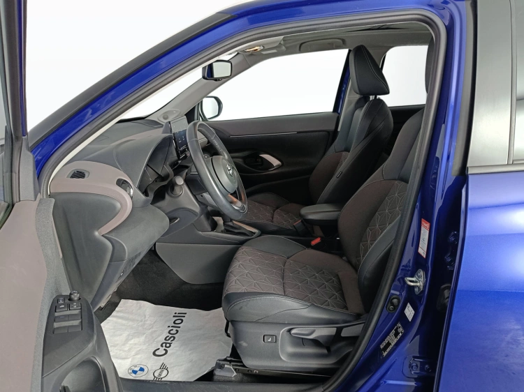 9 - Toyota Yaris Cross Yaris Cross 1.5h Lounge fwd 116cv e-cvt