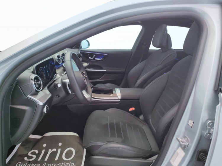 15 - Mercedes-Benz Classe C 220 d mhev AMG Line Premium Plus 197cv auto