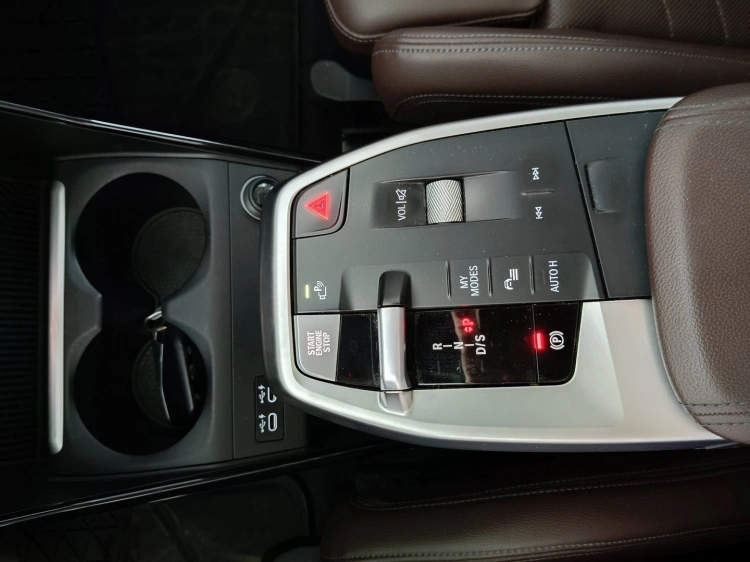 17 - BMW Serie 2 218d Active Tourer Luxury auto