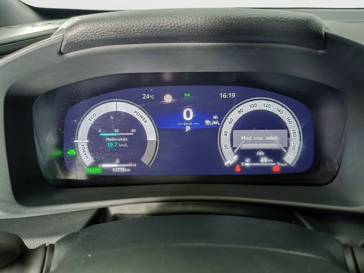 12 - Toyota C-HR C-HR 2.0 hv Trend fwd e-cvt