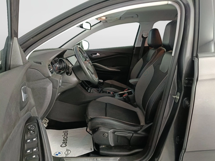 8 - Opel Grandland X 