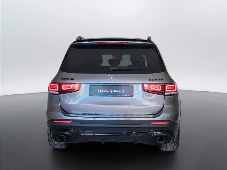 6 - Mercedes AMG GLB GLB AMG 35 4matic auto