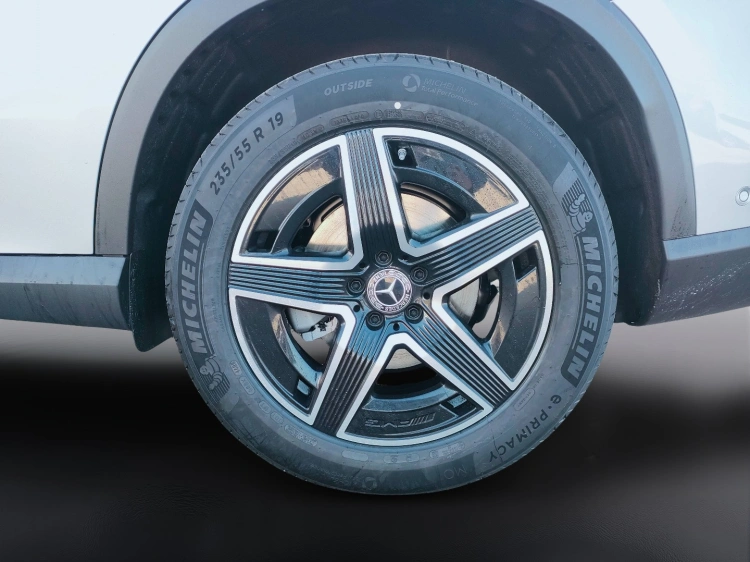 7 - Mercedes-Benz GLC 220 d 4MATIC