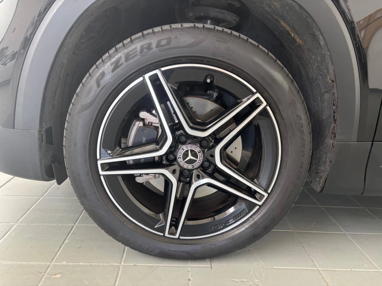 9 - Mercedes-Benz GLB 200 d Premium auto