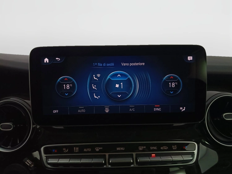 18 - Mercedes-Benz Classe V Extralong 300 d Premium 4matic auto
