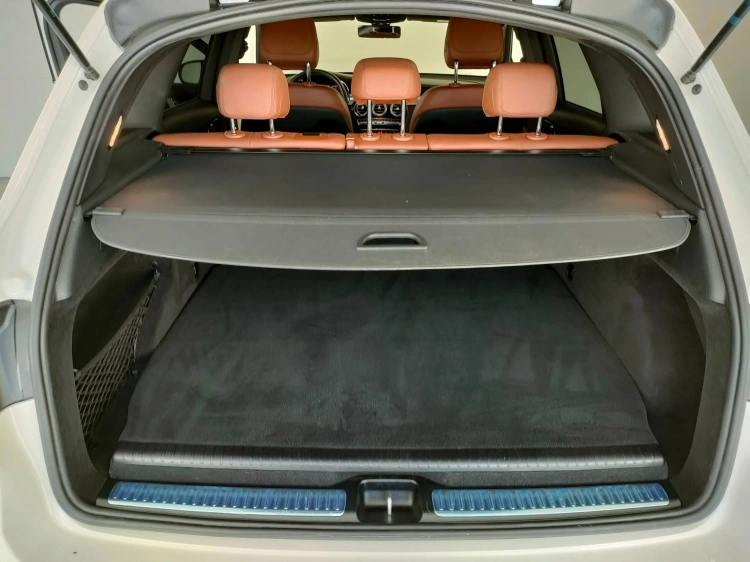 5 - Mercedes-Benz GLC 300 de phev (eq-power) Premium 4matic auto