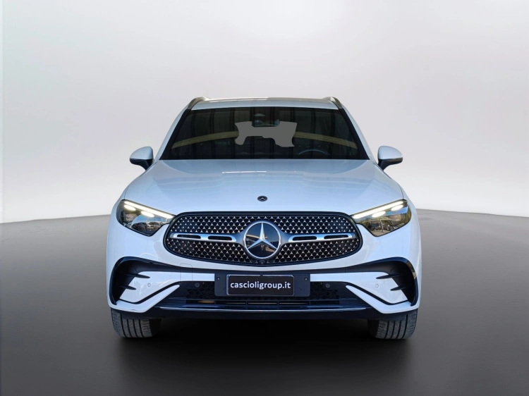 2 - Mercedes-Benz GLC 220 d AMG Premium 4matic auto