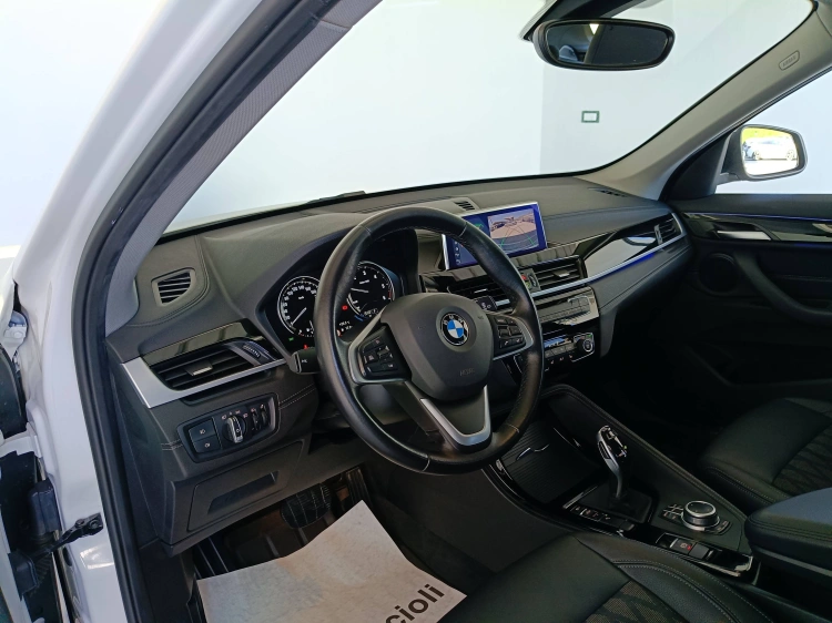 7 - BMW X1 X1 sdrive16d xLine auto