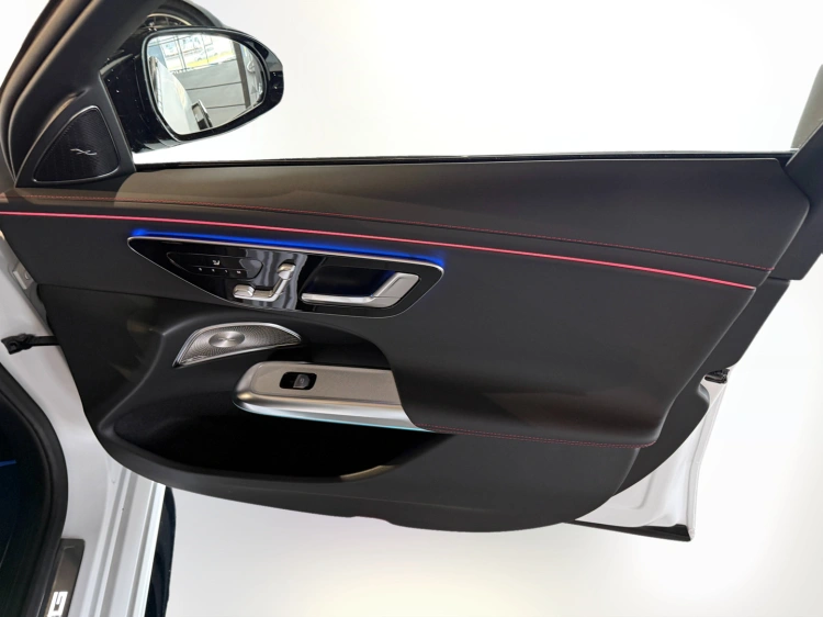 38 - Mercedes-Benz Classe E 53 Hybrid 4MATIC+