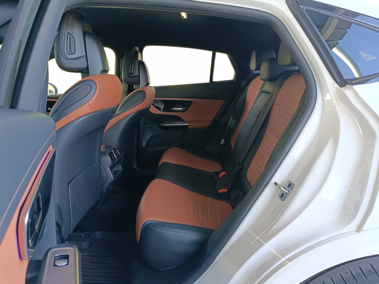 9 - Mercedes-Benz GLC Coupe 300 d AMG Line Advanced Plus 4matic auto