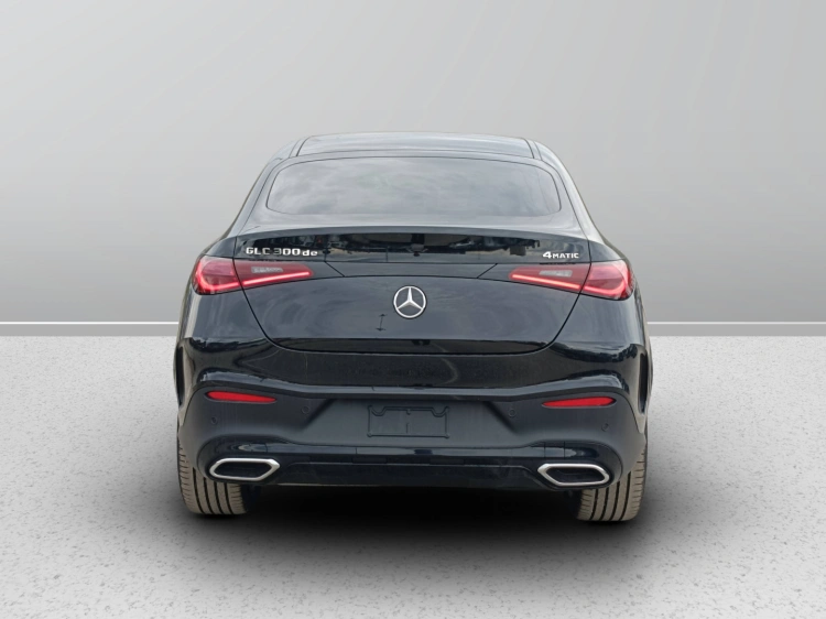 4 - Mercedes-Benz GLC 300 de 4Matic Plug-in Hybrid Coupe