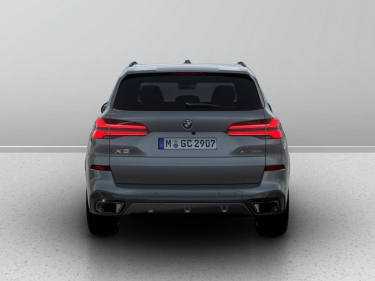 3 - BMW X5 BMW X5 xDrive30d