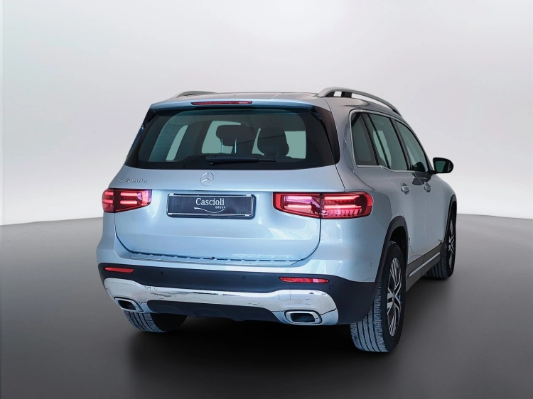 4 - Mercedes-Benz GLB 180 d Progressive Advanced auto