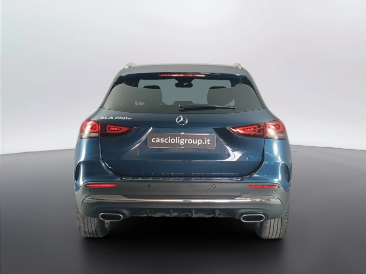 5 - Mercedes-Benz GLA Mercedes 250 e phev (eq-power) Sport Plus auto