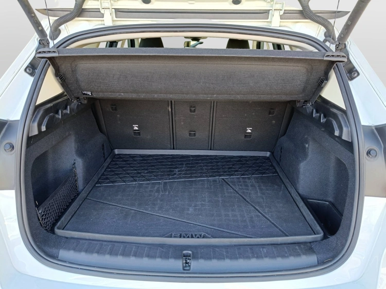 17 - BMW X1 X1 sdrive18d X-Line auto