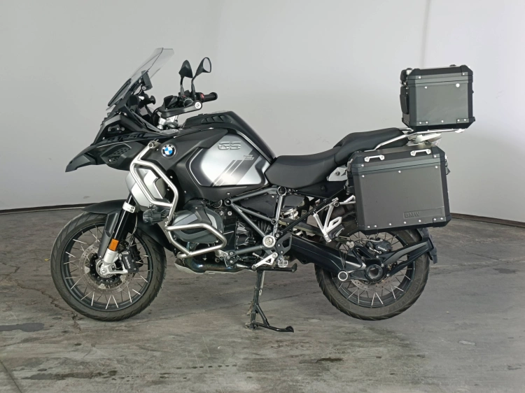 5 - BMW Motorrad GS r1250gs adventure triple black
