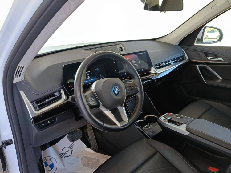 7 - BMW iX1 BMW iX1 eDrive20-Special Edition