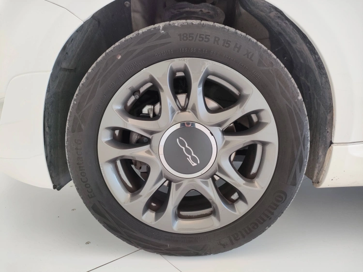 8 - Fiat 500 500 1.0 hybrid Connect 70cv