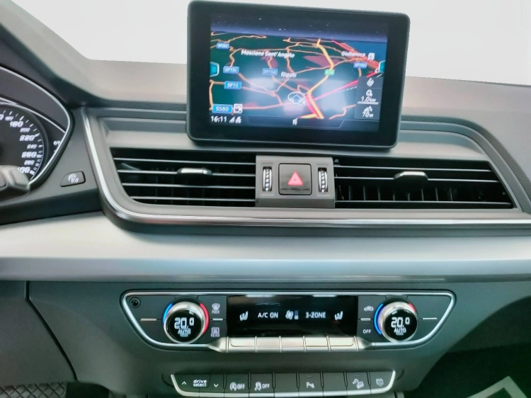 14 - Audi Q5 Q5 40 2.0 tdi mhev Business quattro 204cv s-tronic