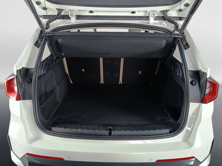 14 - BMW X1 X1 sdrive18d X-Line auto