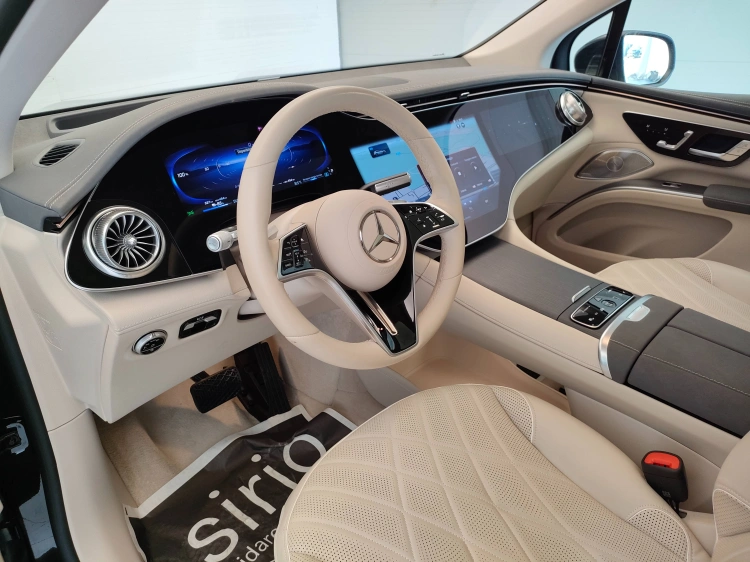 14 - Mercedes-Benz EQS Suv 450 AMG Line Business Class 4matic auto