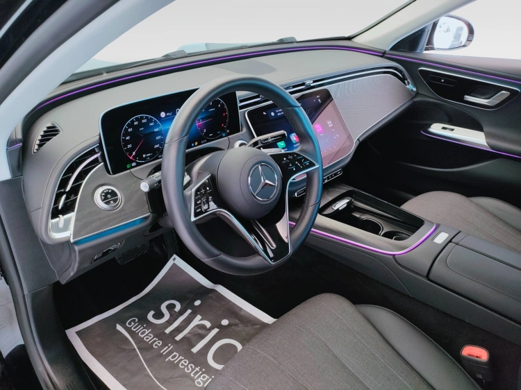 16 - Mercedes-Benz Classe E 200 d Advanced auto