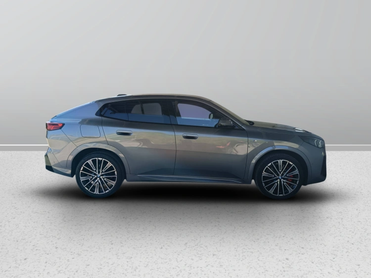 6 - BMW X2 X2 sdrive 18d MSport auto