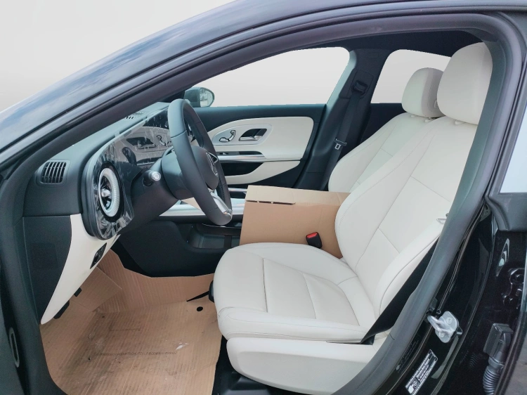 8 - Mercedes-Benz CLA 200
