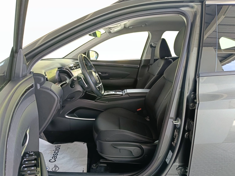 8 - Hyundai Tucson Tucson 1.6 hev Xline 2wd auto