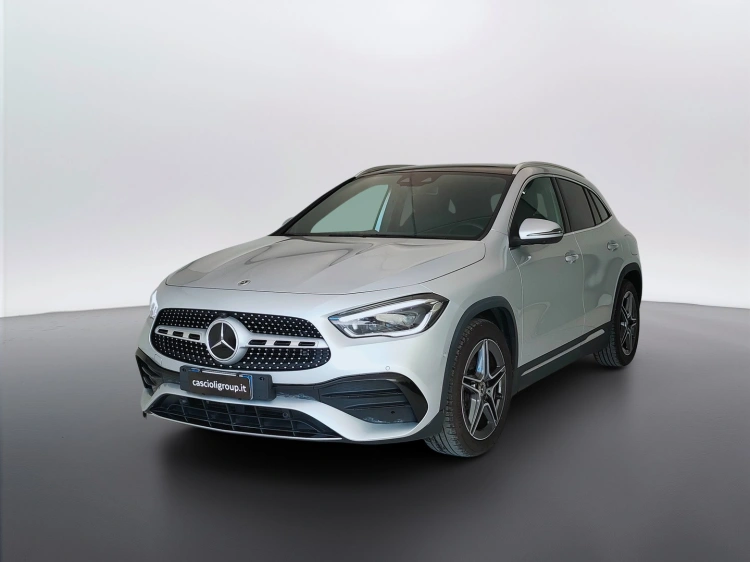 1 - Mercedes-Benz GLA 200 d Premium 4matic auto