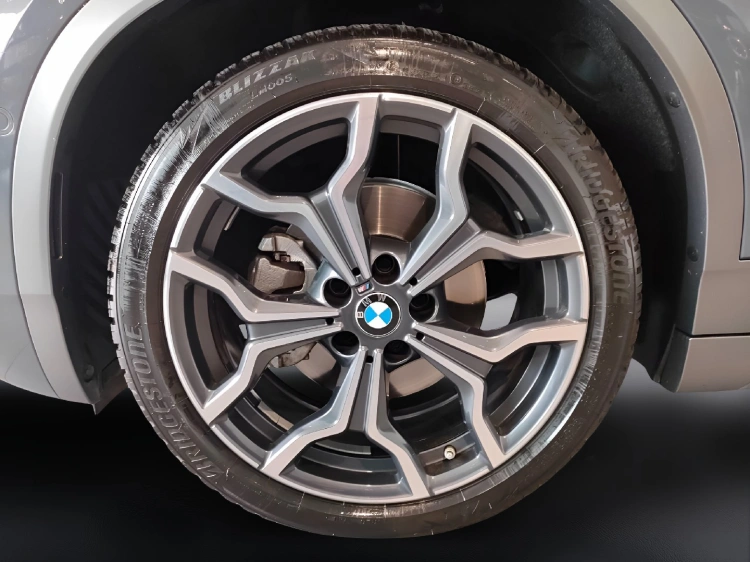 8 - BMW X2 X2 sdrive18d Msport X auto