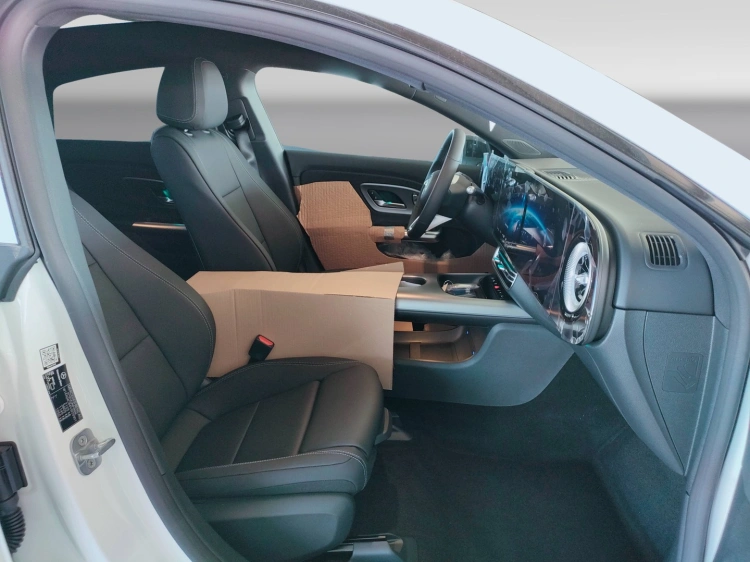 12 - Mercedes-Benz CLA 180
