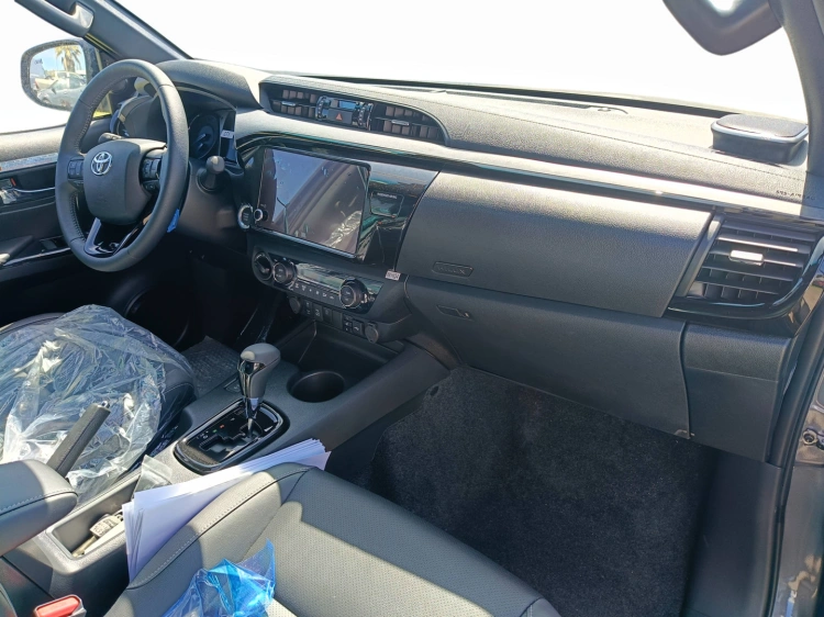 9 - Toyota Professional Hilux HILUX 2.8D A 48V DC4WDINV MY25