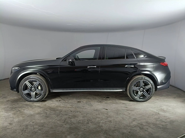 6 - Mercedes-Benz GLC 300 de phev AMG Line Premium 4matic auto