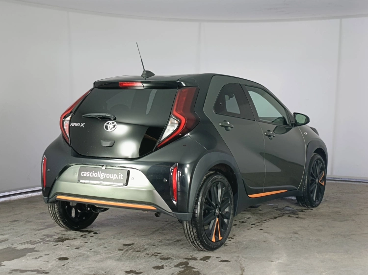 4 - Toyota Aygo X Aygo X 1.0 Limited 72cv