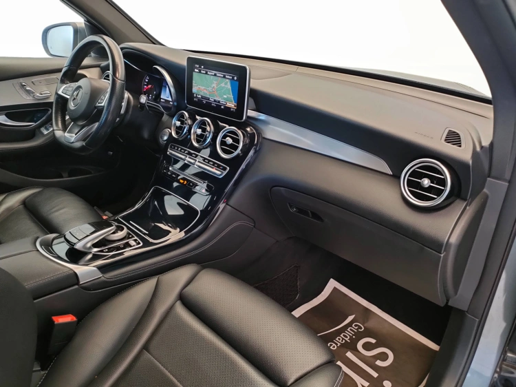 10 - Mercedes-Benz GLC 250 d Premium 4matic auto