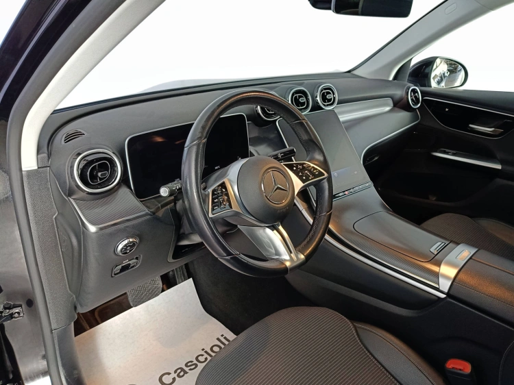 7 - Mercedes-Benz GLC 220 d AMG Advanced 4matic auto