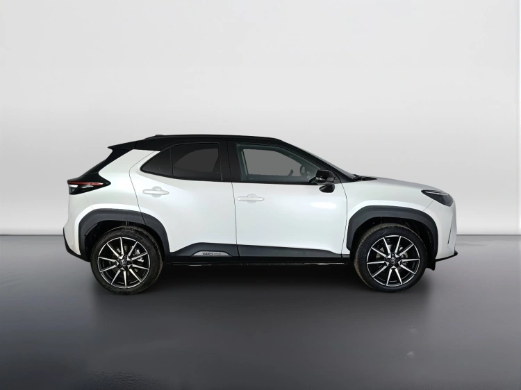 3 - Toyota Yaris Cross Yaris Cross 1.5h GR Sport fwd 130cv e-cvt