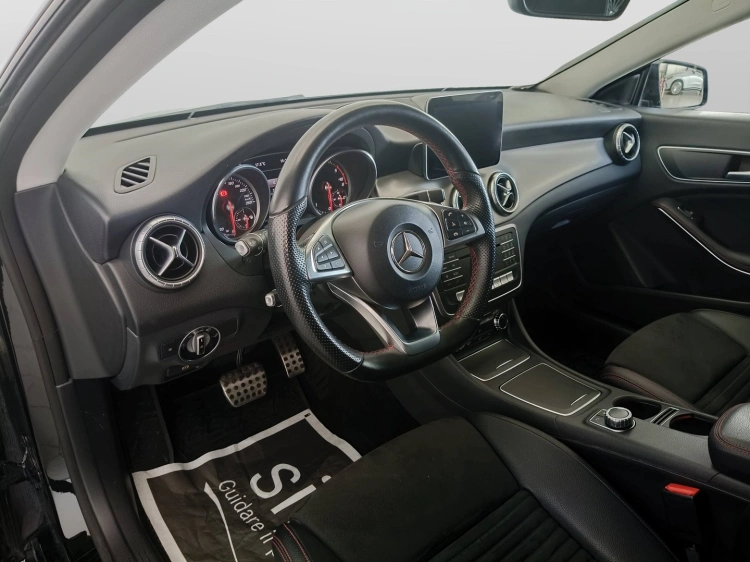 7 - Mercedes-Benz CLA 200 d Premium auto FL
