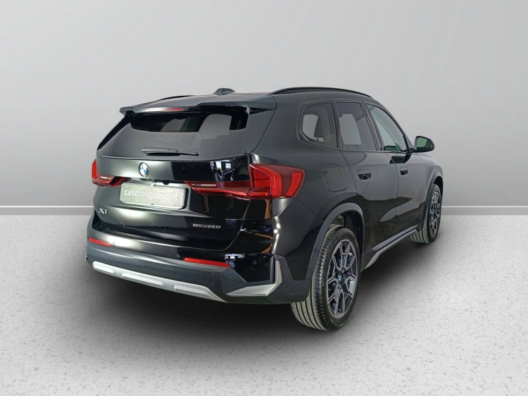 4 - BMW X1 X1 sdrive20i mhev 48V X-Line auto