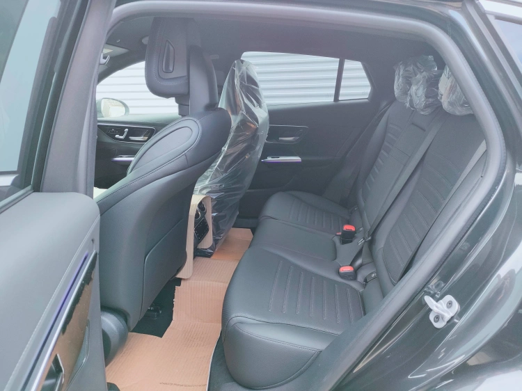 8 - Mercedes-Benz GLC 220 d 4MATIC Coupe