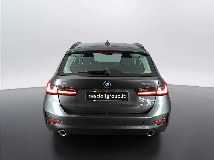 5 - BMW Serie 3 320d Touring mhev 48V xdrive auto