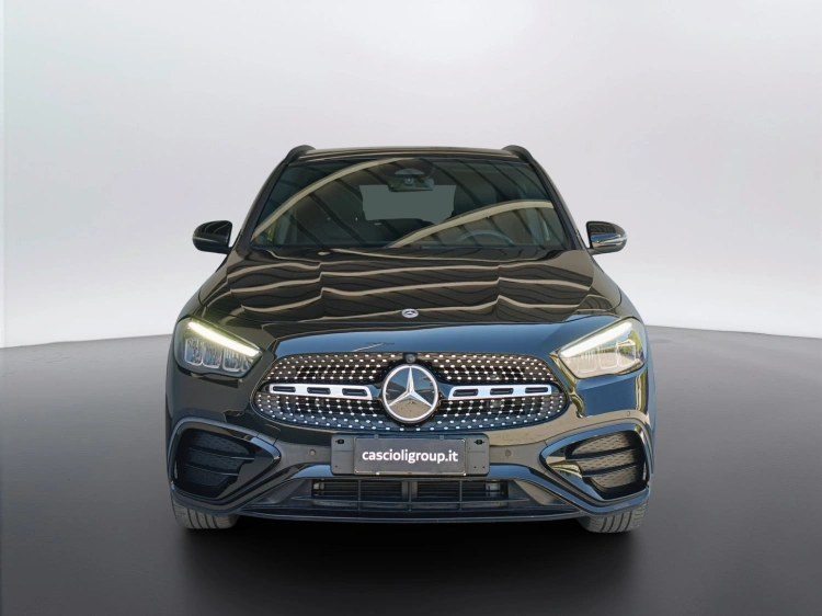 2 - Mercedes-Benz GLA 200 d AMG Line Advanced Plus 4matic auto